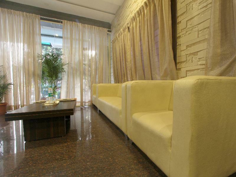 Capital O 70534 Habitat Suites And Rooms Bangalore Dış mekan fotoğraf