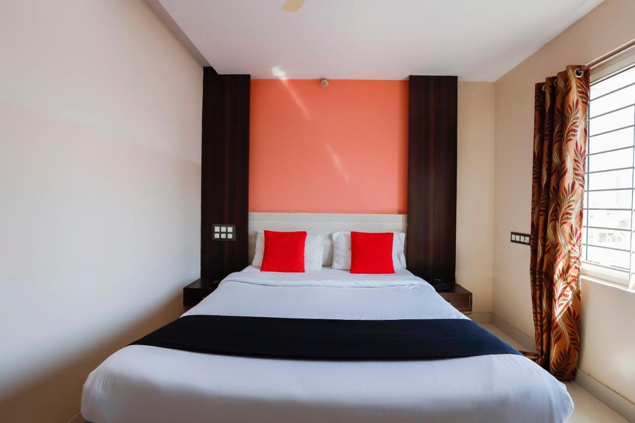 Capital O 70534 Habitat Suites And Rooms Bangalore Dış mekan fotoğraf